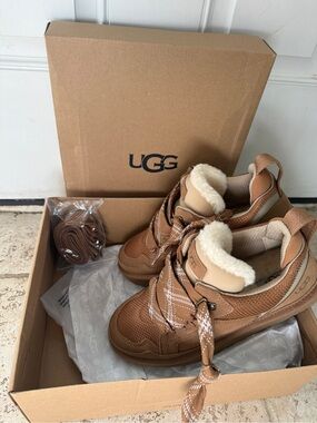 UGG Lowmel Womens Shearling-Trim Lace-Up Boots NEVER WORN